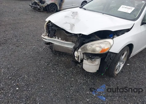 2012 Volvo S60 T5 z USA, uszkodzony, nr VIN YV1622FS8C2146058